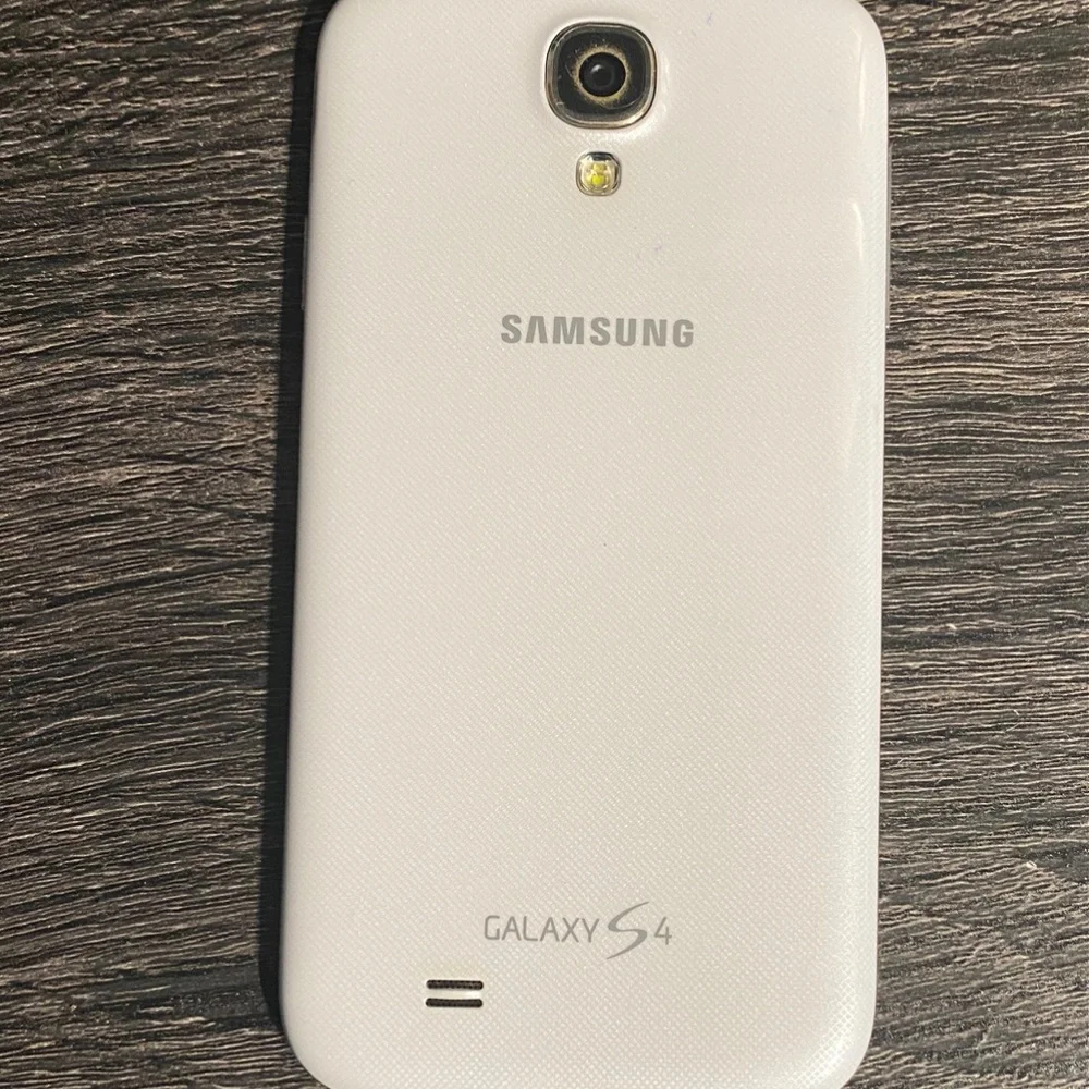 Samsung Galaxy S4 SPH-720 Sprint 4G 16 GB White Frost Android Cell Phone